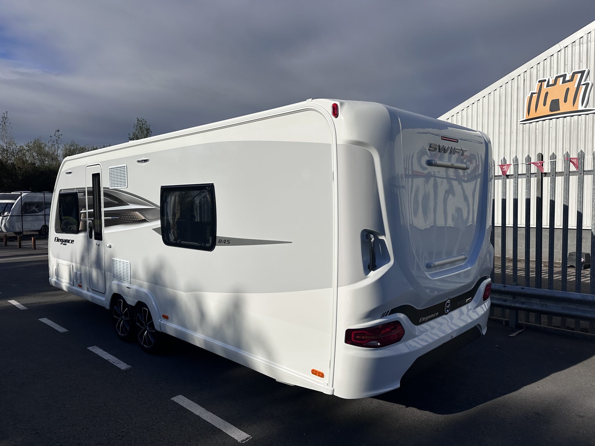 Swift Elegance Grande 845 — 2027 Season - Image 8