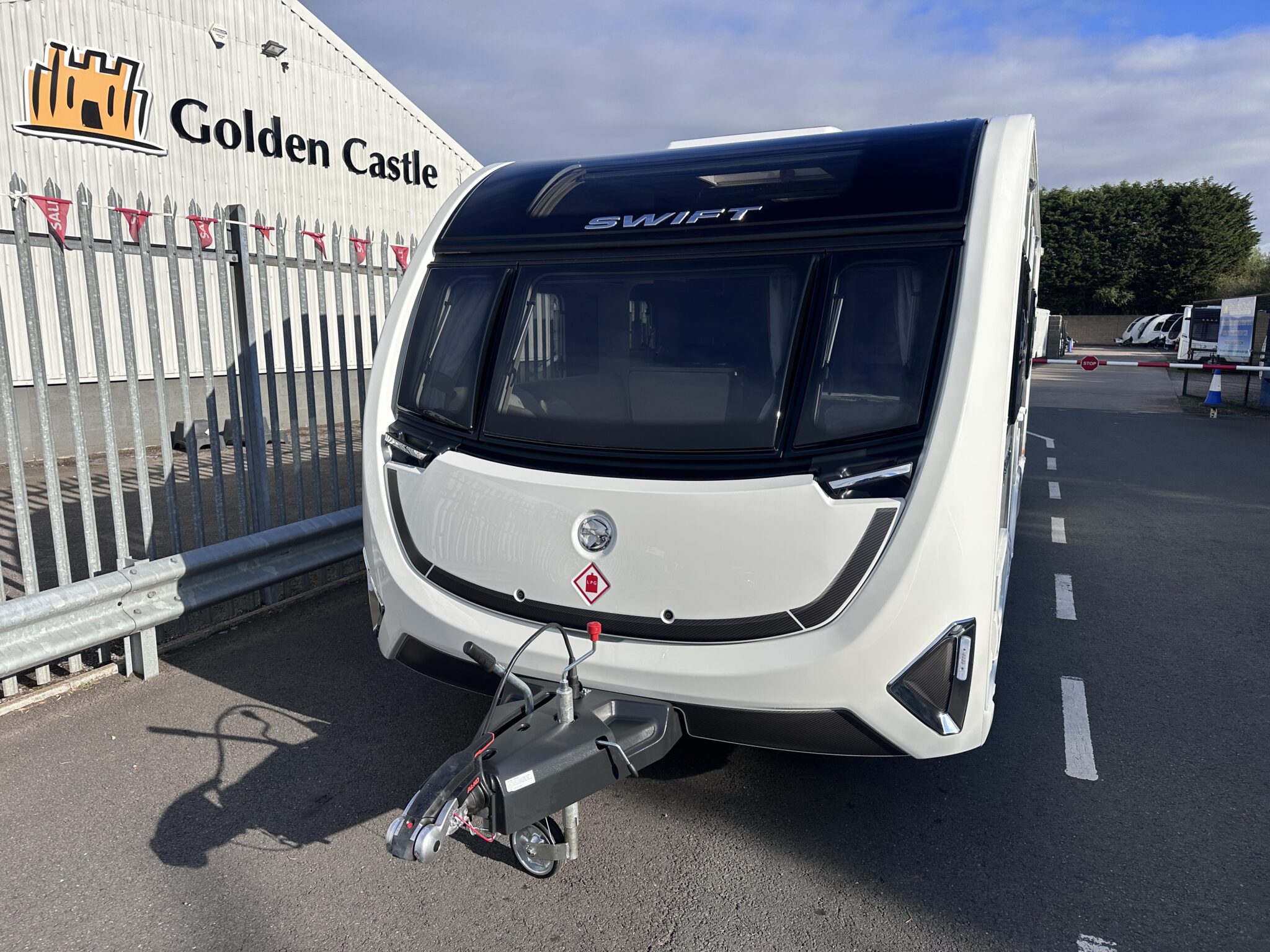 Swift Elegance Grande 845 — 2027 Season - Image 12
