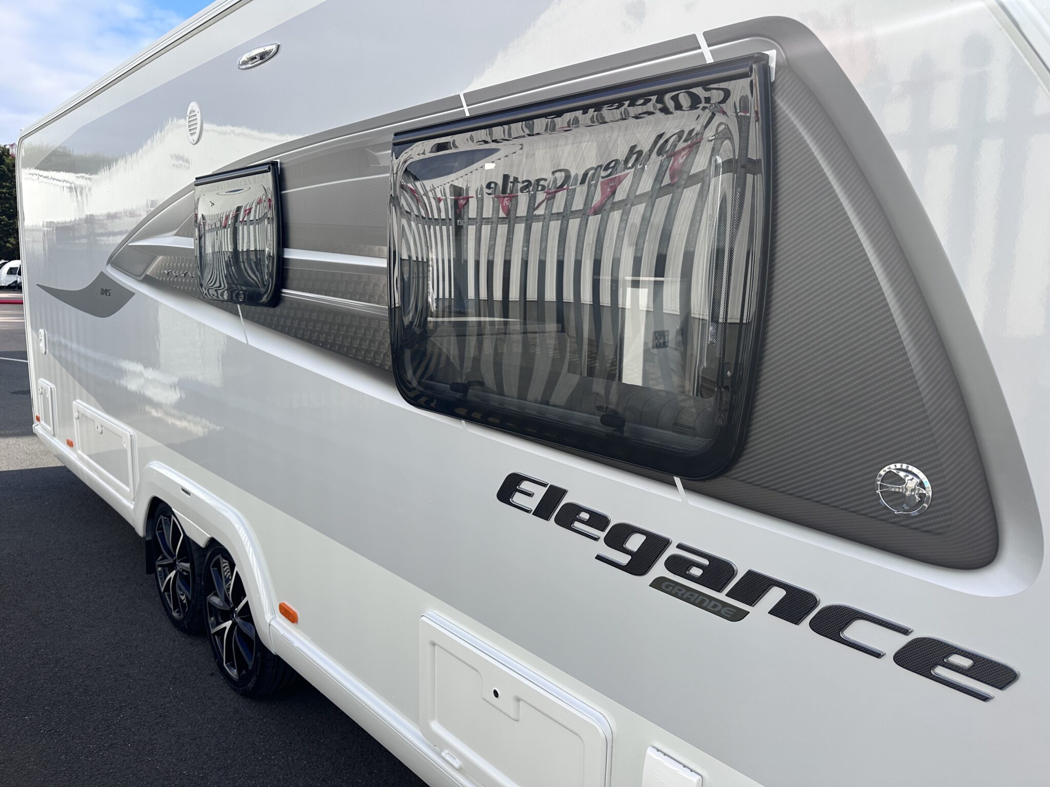 Swift Elegance Grande 845 — 2027 Season - Image 24