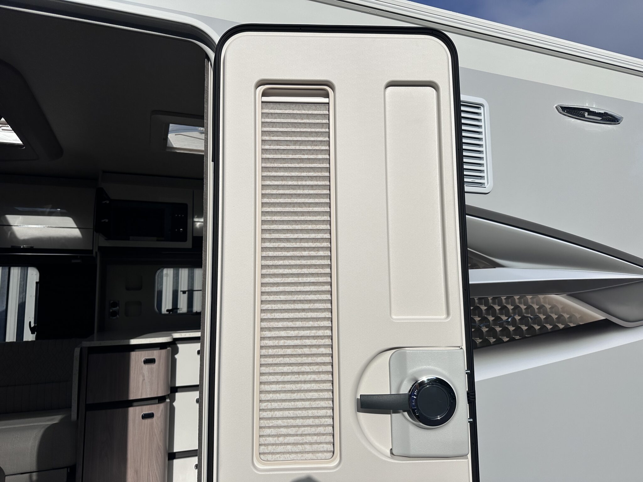 Swift Elegance Grande 845 — 2027 Season - Image 31