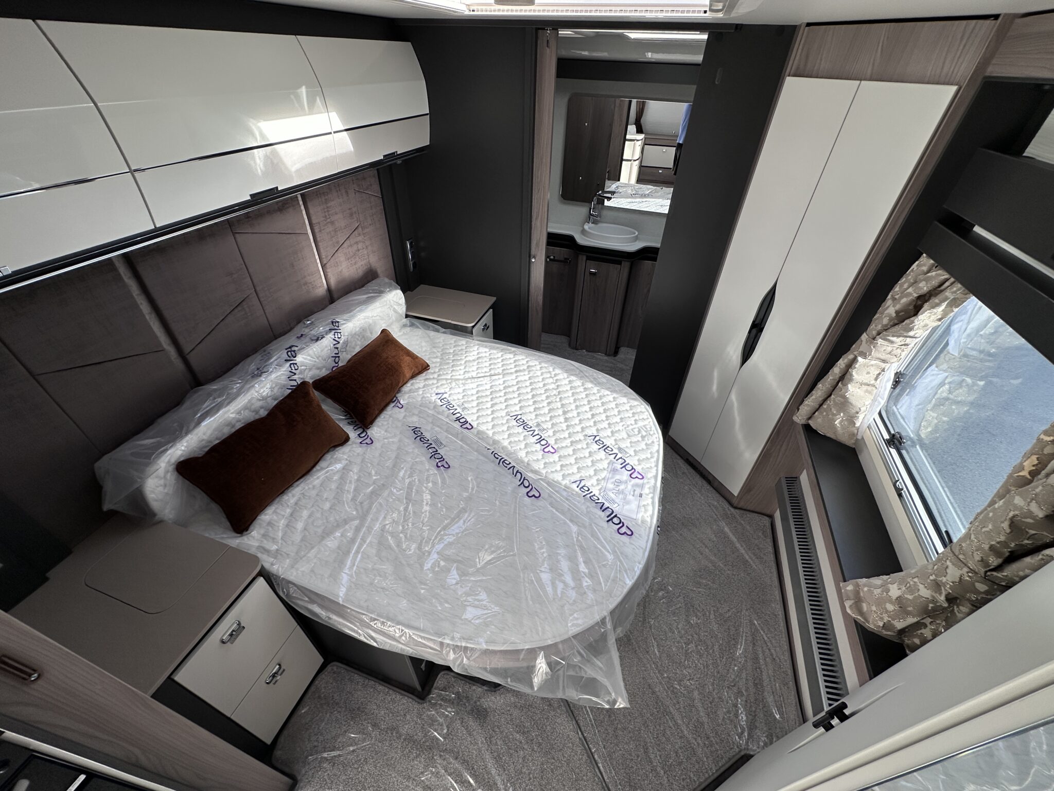 Swift Elegance Grande 845 — 2027 Season - Image 37
