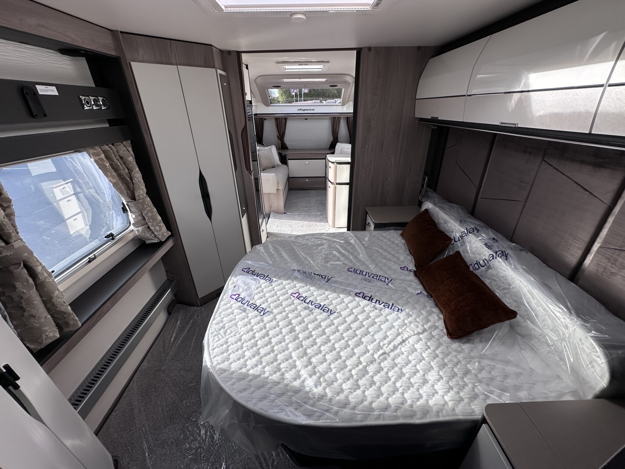 Swift Elegance Grande 845 — 2027 Season - Image 39