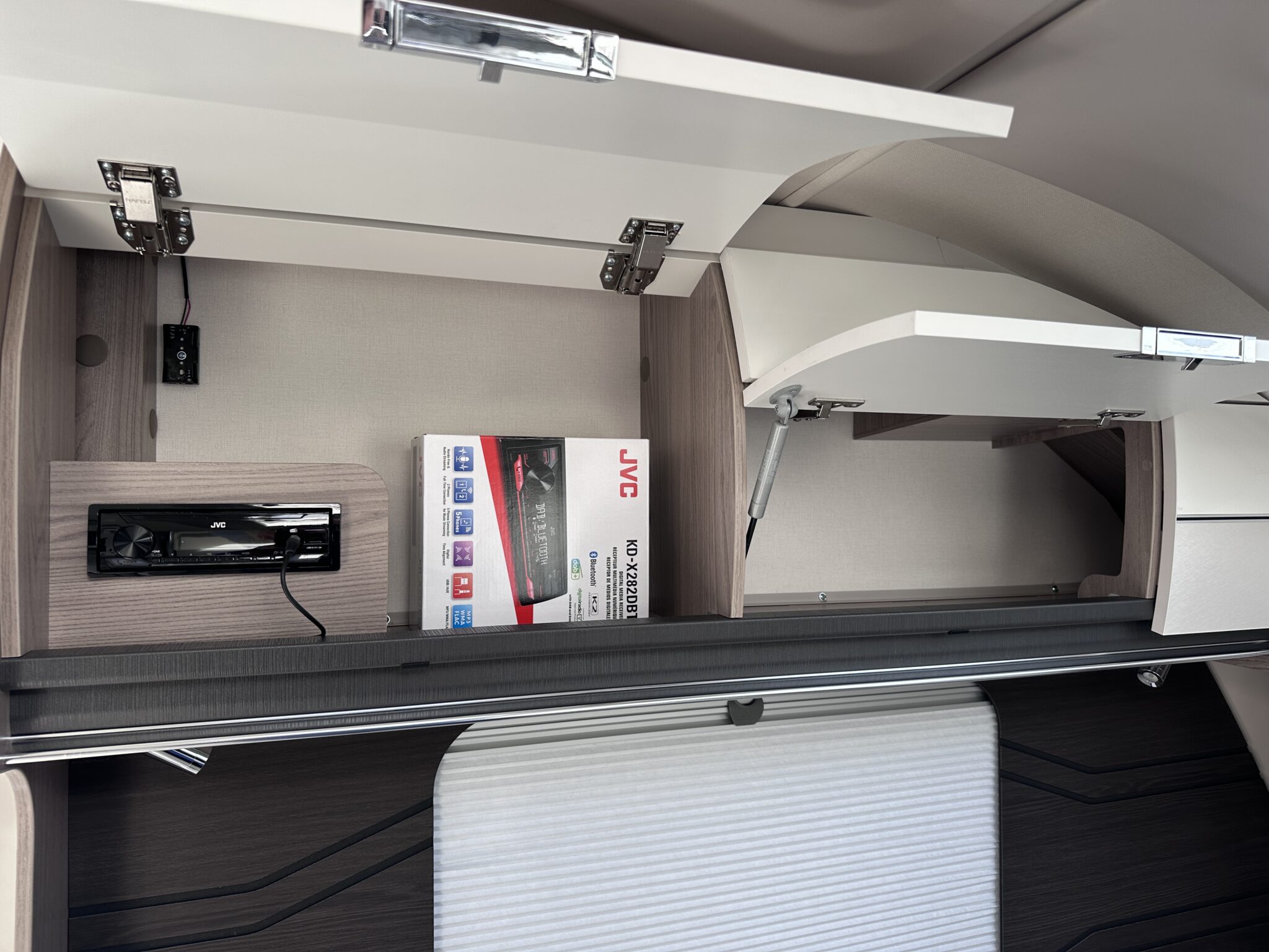 Swift Elegance Grande 845 — 2027 Season - Image 42