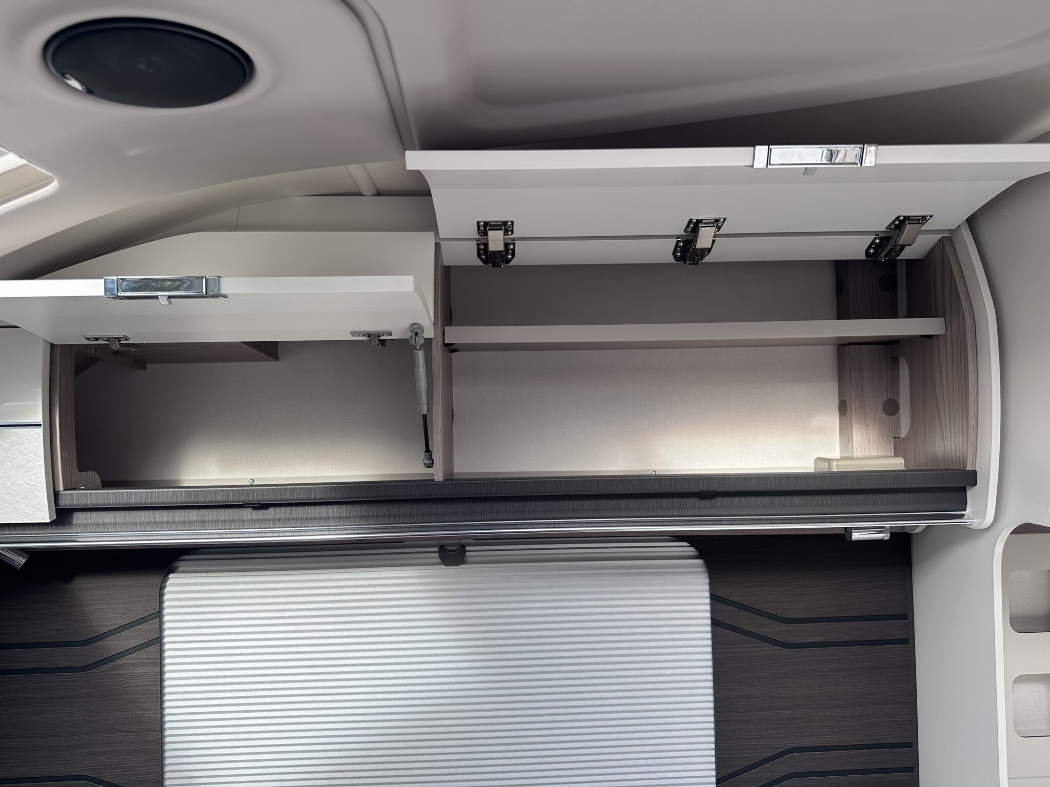 Swift Elegance Grande 845 — 2027 Season - Image 49