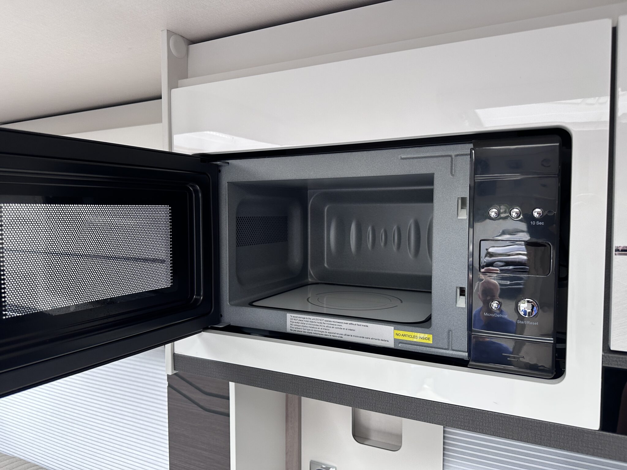 Swift Elegance Grande 845 — 2027 Season - Image 65