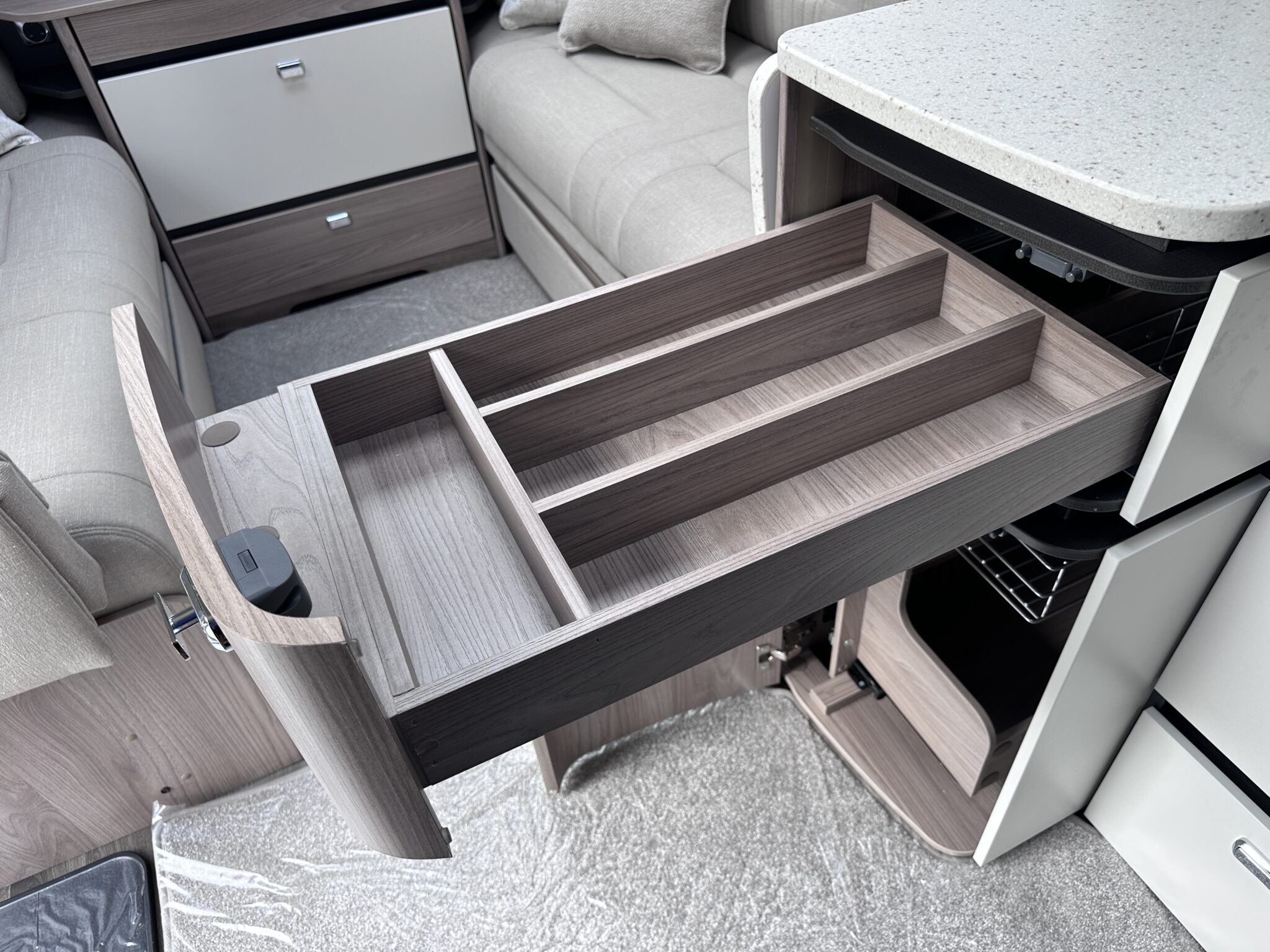Swift Elegance Grande 845 — 2027 Season - Image 73