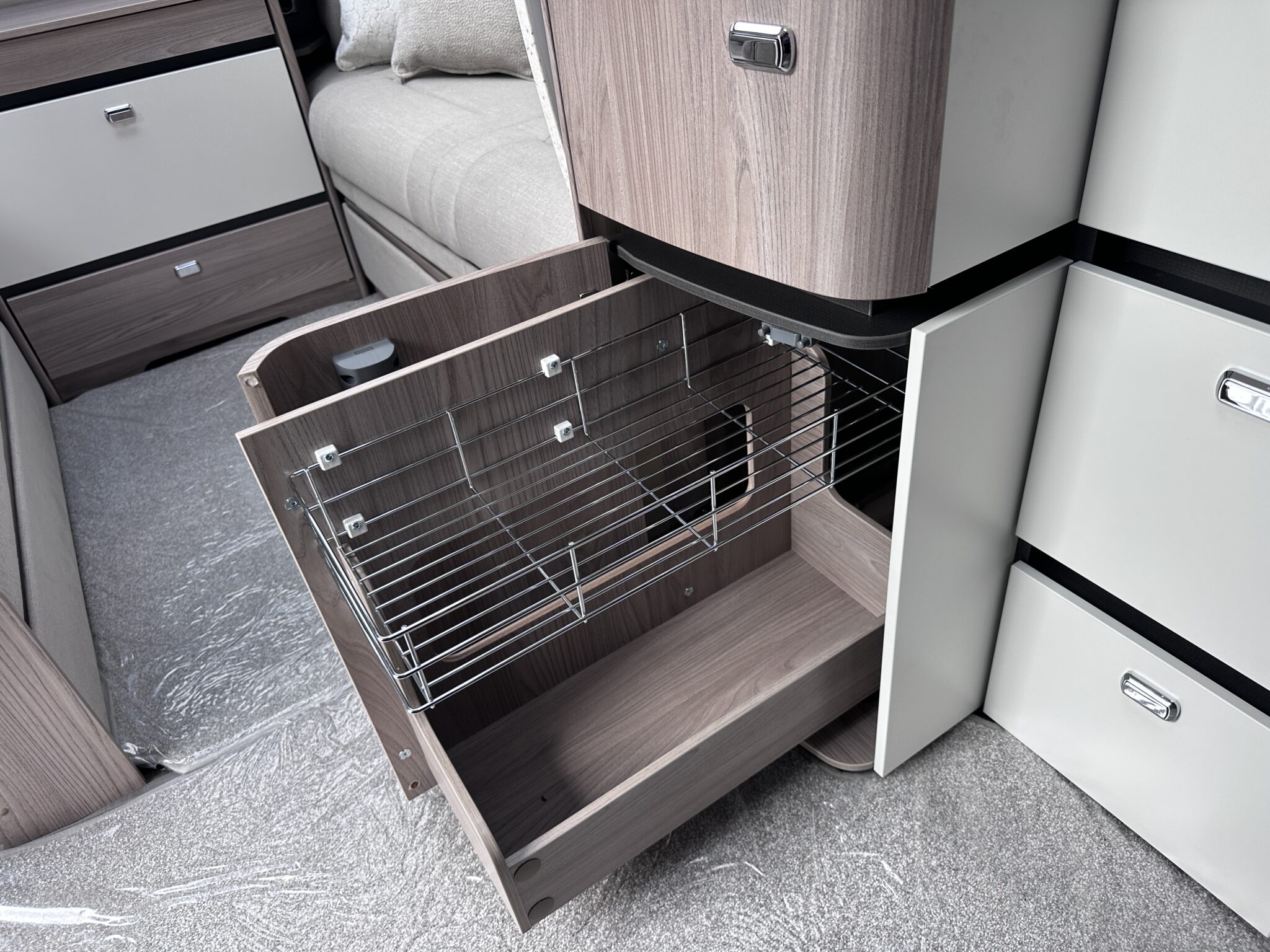Swift Elegance Grande 845 — 2027 Season - Image 74