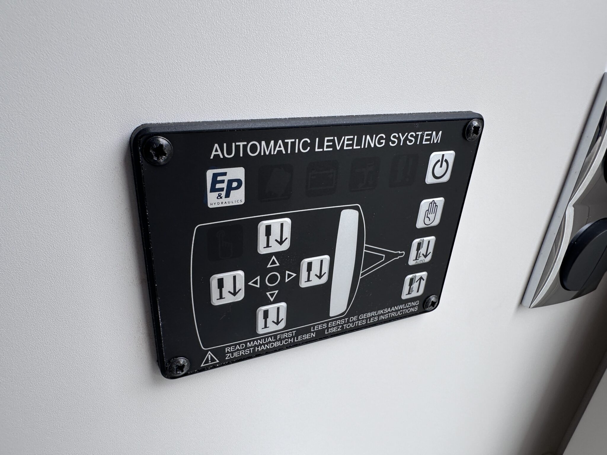 Swift Elegance Grande 845 — 2027 Season - Image 104