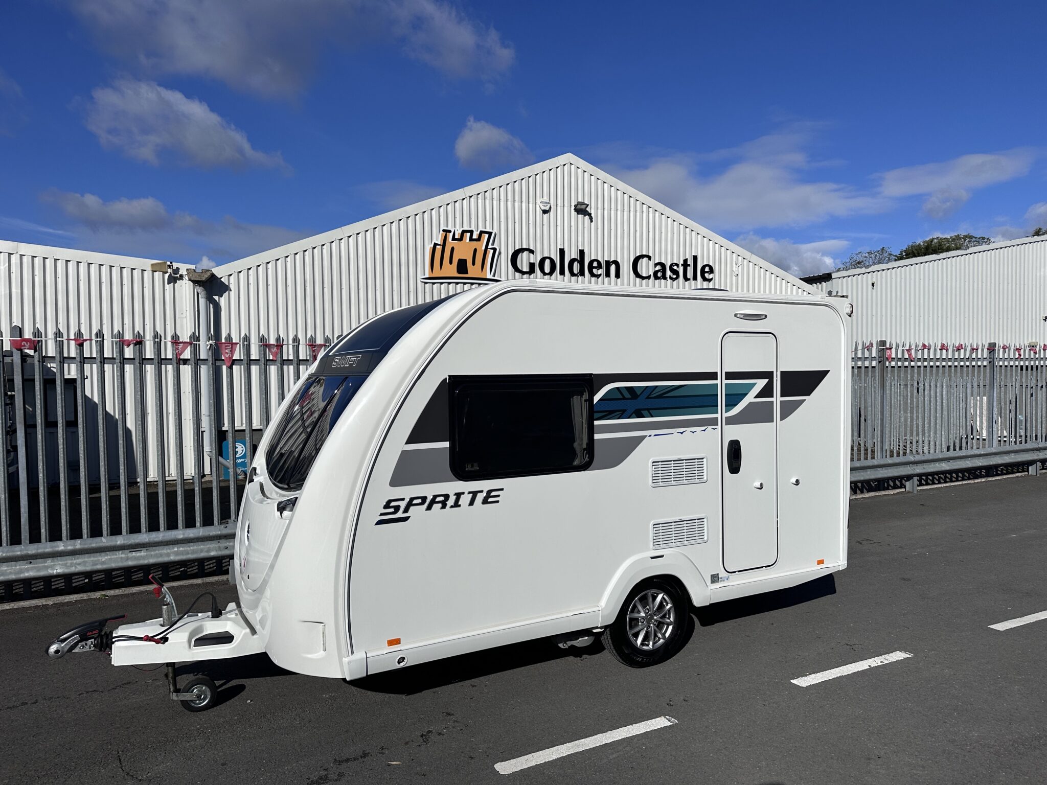 Swift Sprite Compact – 2023 Caravan - Image 3
