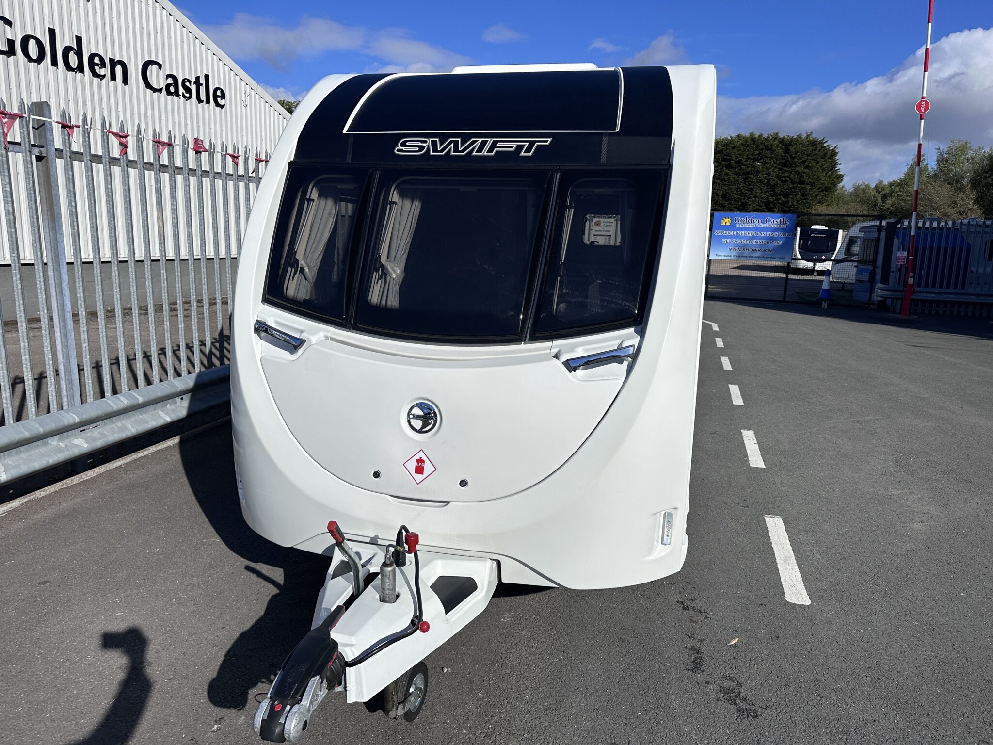 Swift Sprite Compact – 2023 Caravan - Image 8