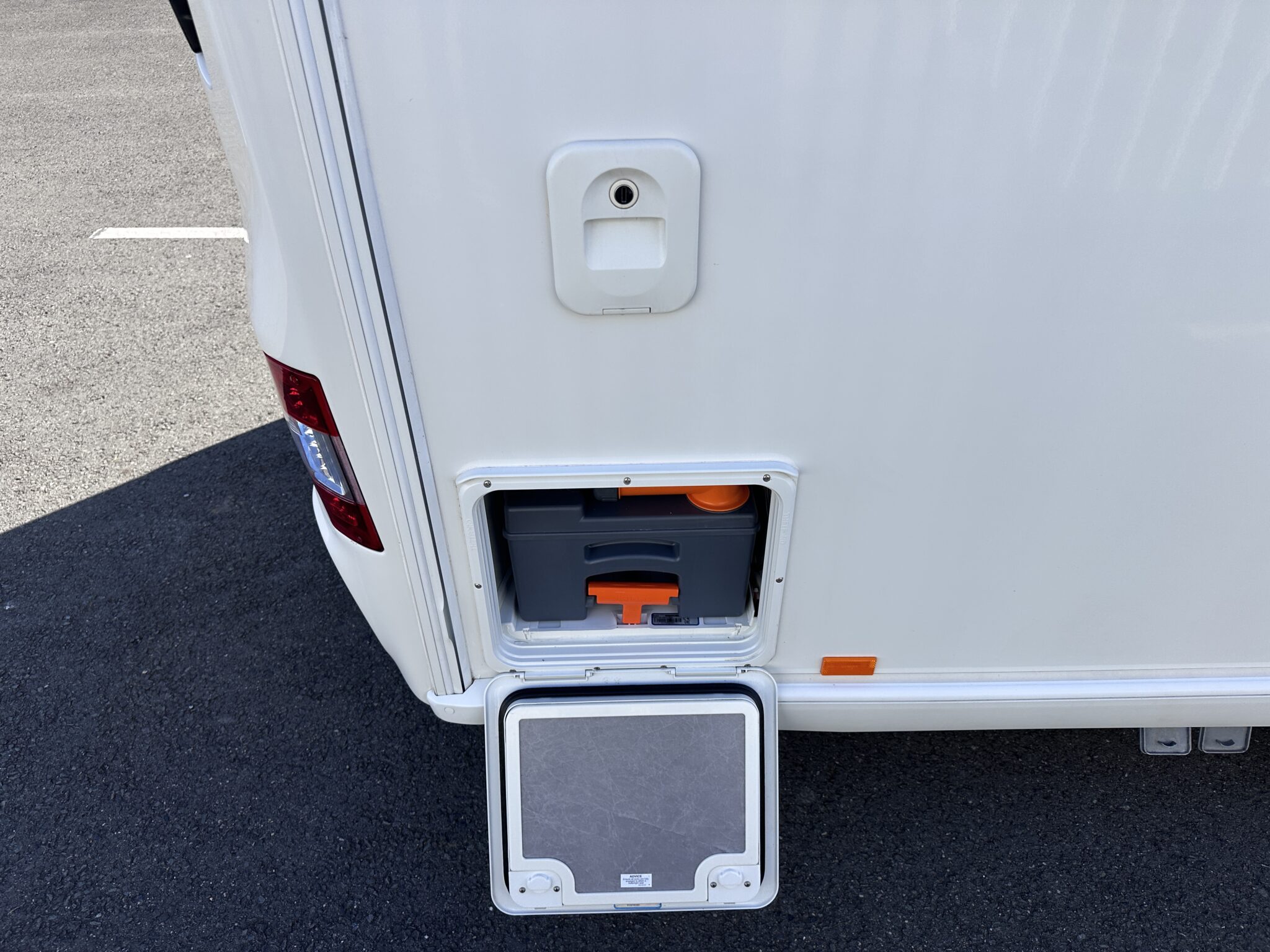 Swift Sprite Compact – 2023 Caravan - Image 18