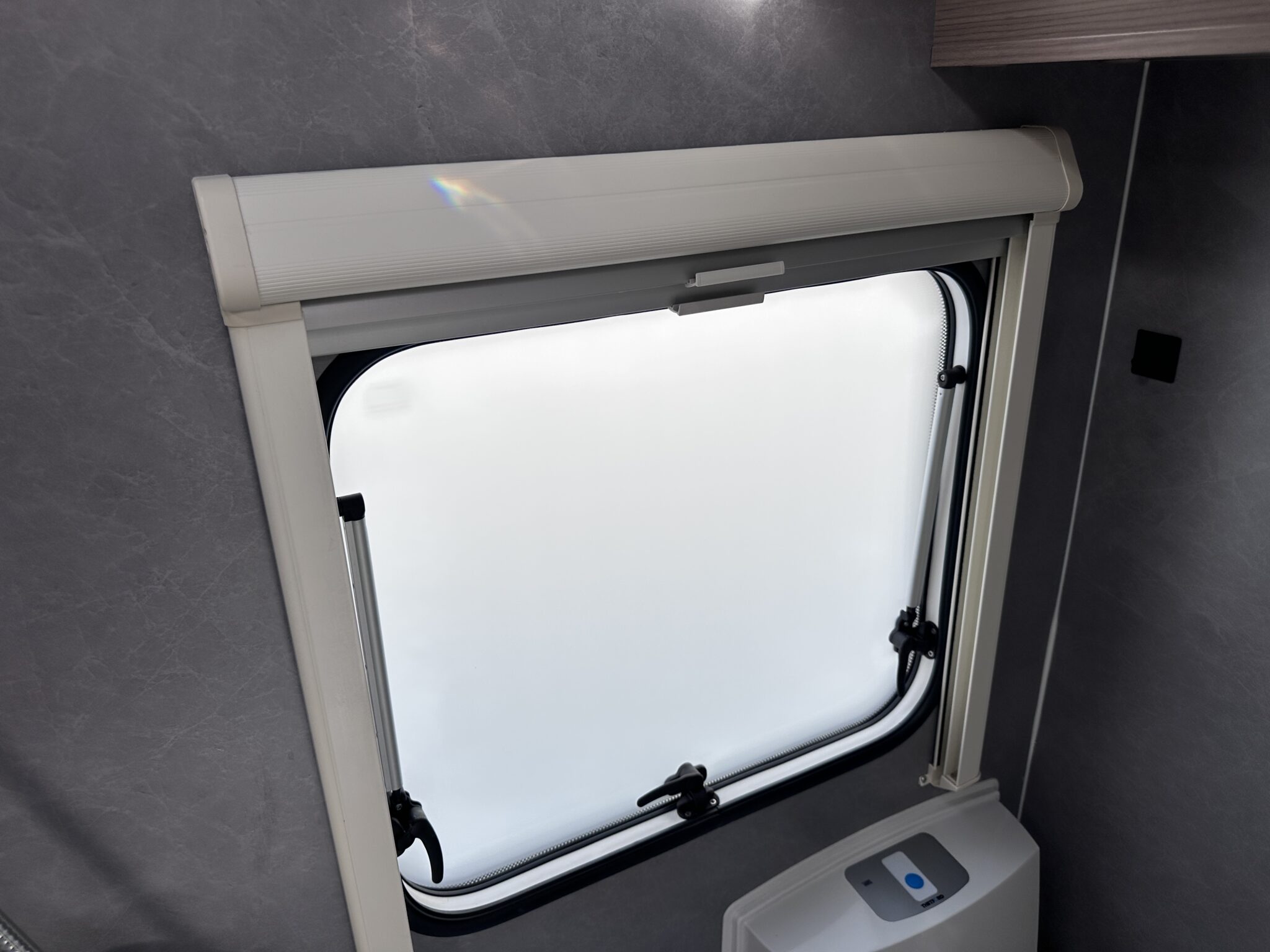 Swift Sprite Compact – 2023 Caravan - Image 68