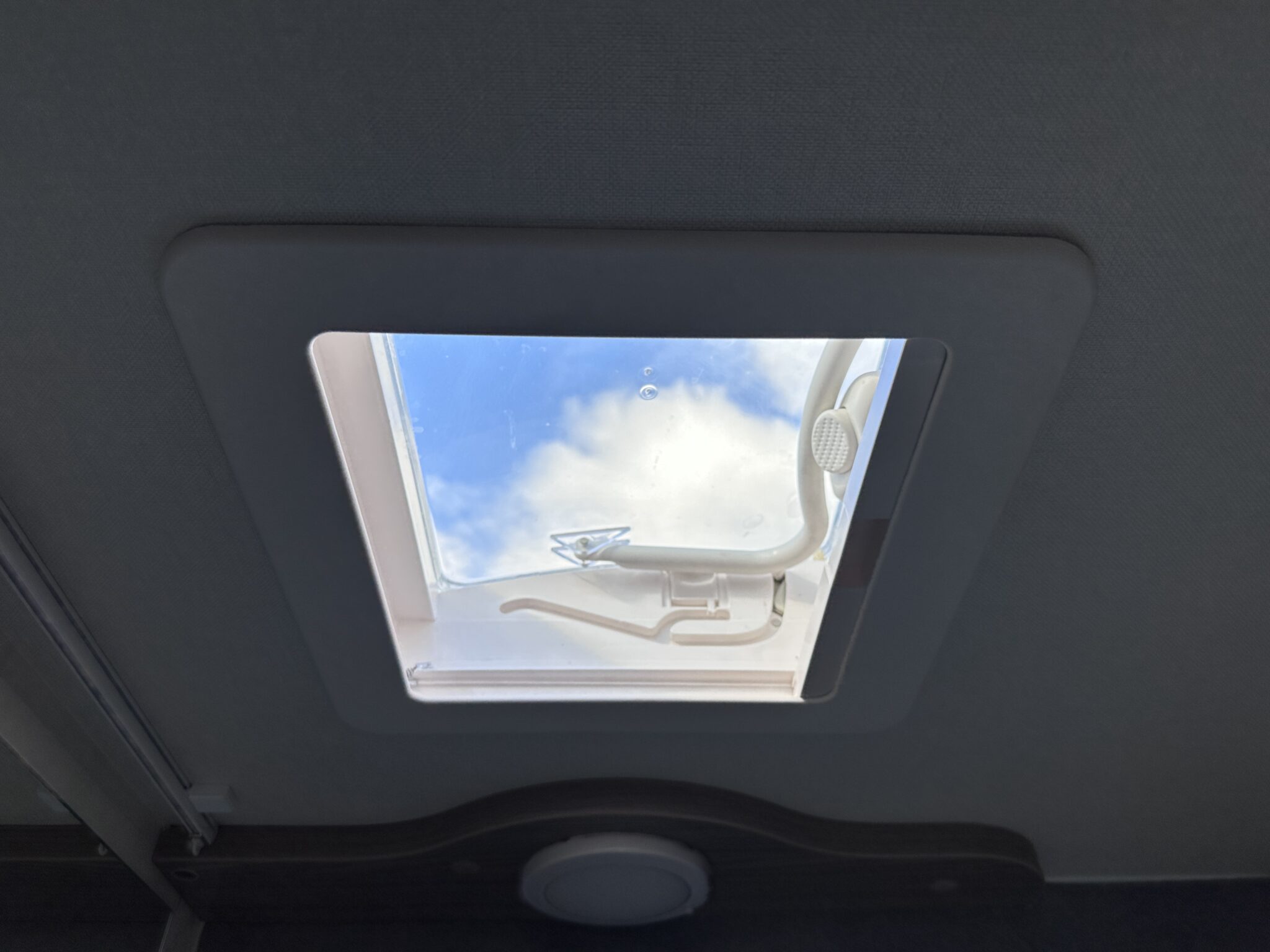 Swift Sprite Compact – 2023 Caravan - Image 74