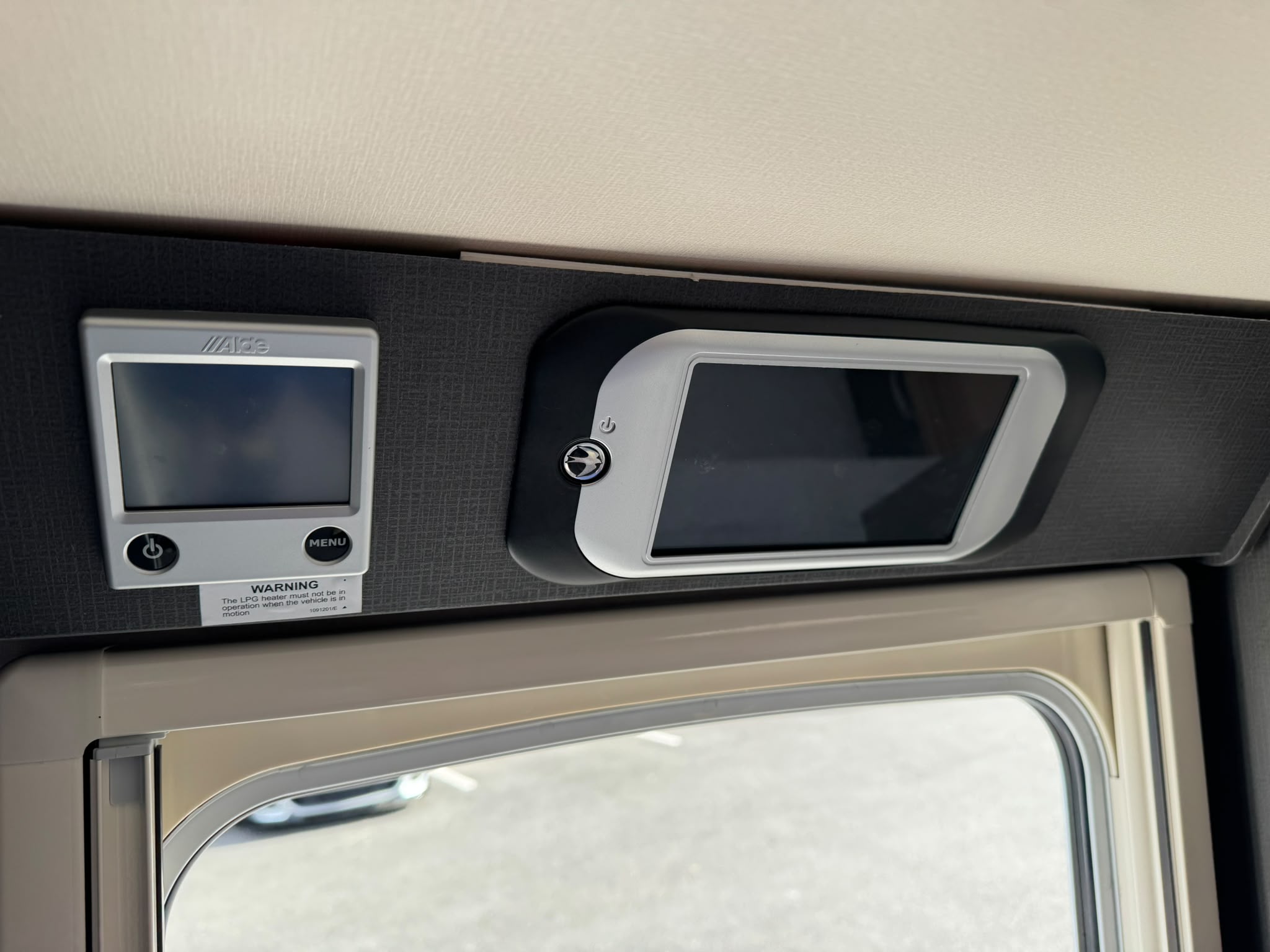 Swift Conqueror 560 – 2022 Caravan - Image 57