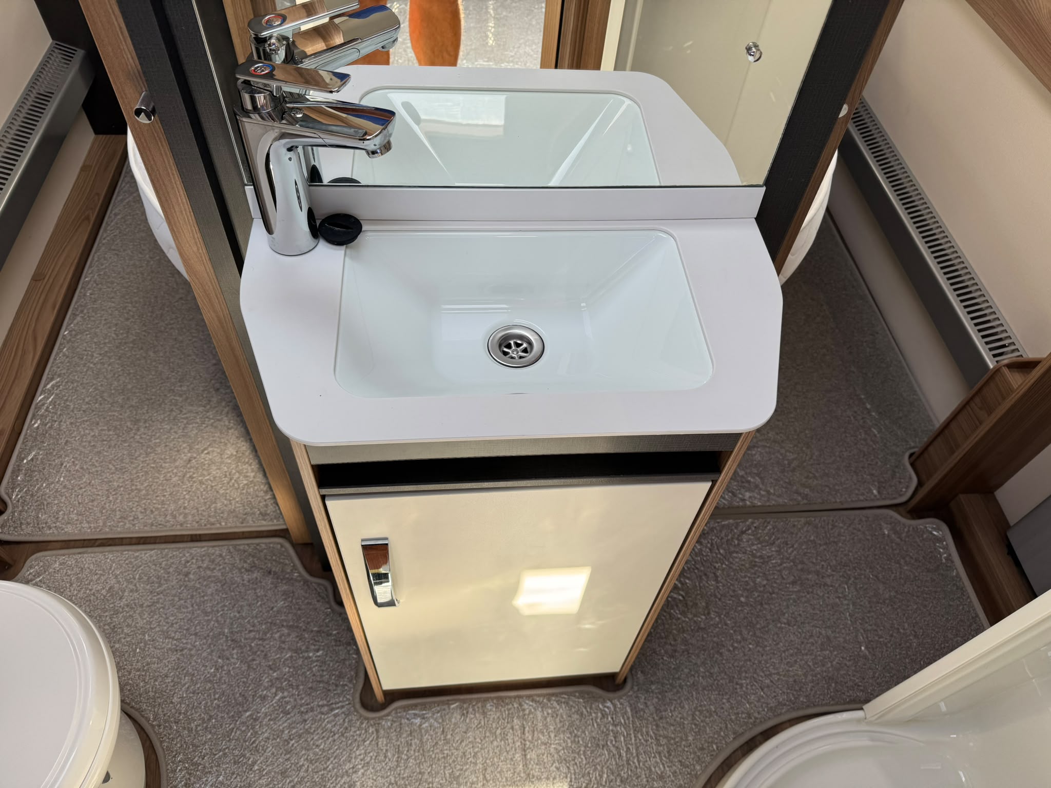 Swift Conqueror 560 – 2022 Caravan - Image 75