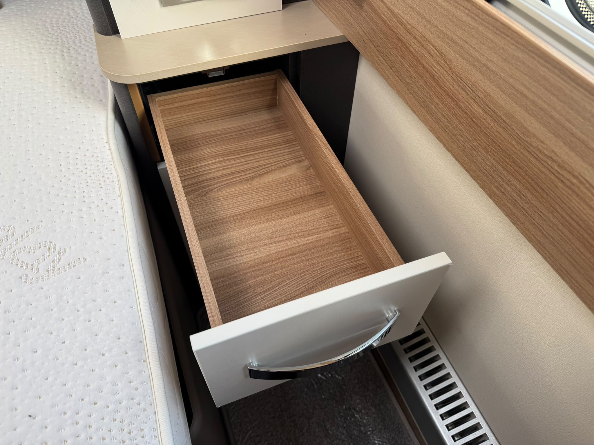 Swift Conqueror 560 – 2022 Caravan - Image 96
